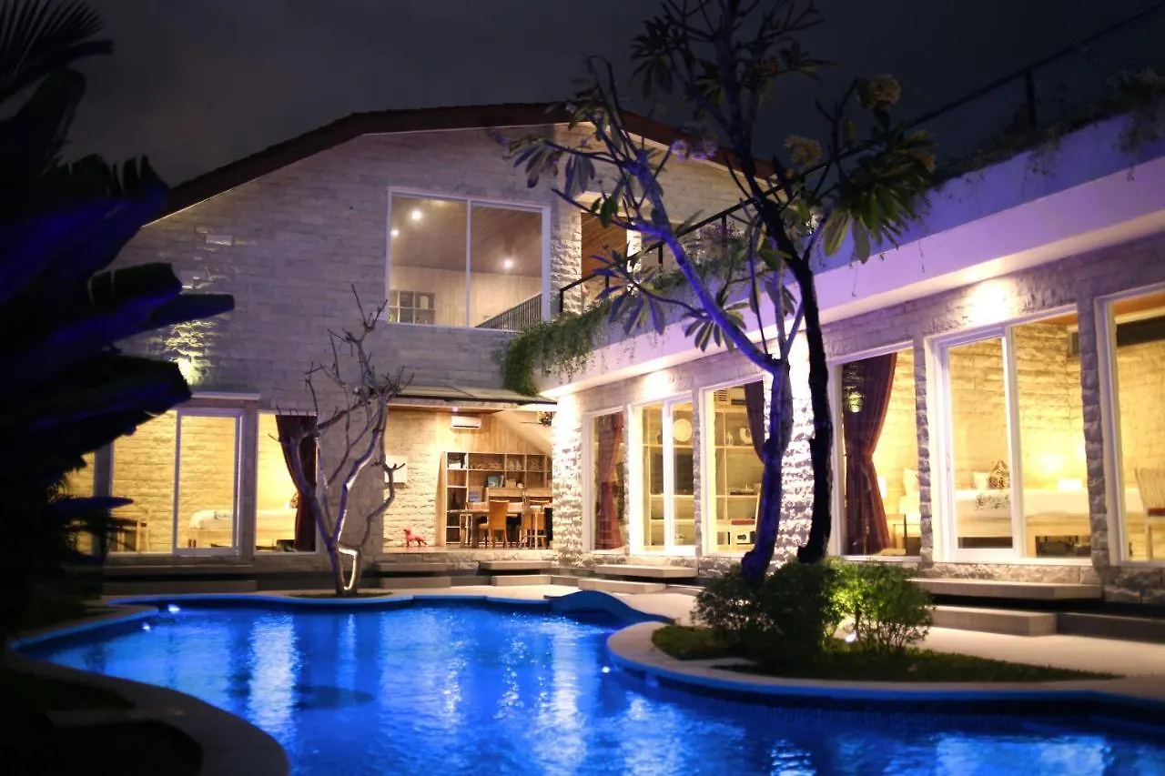 Villa Latour location